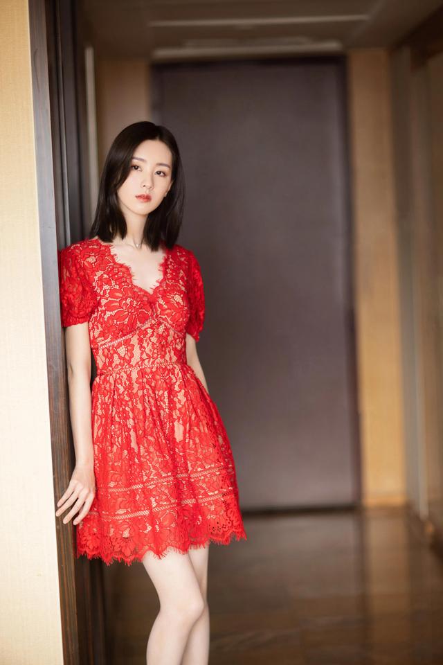 五位女星養(yǎng)眼美圖欣賞，個個美若天仙，你最喜歡誰呢？