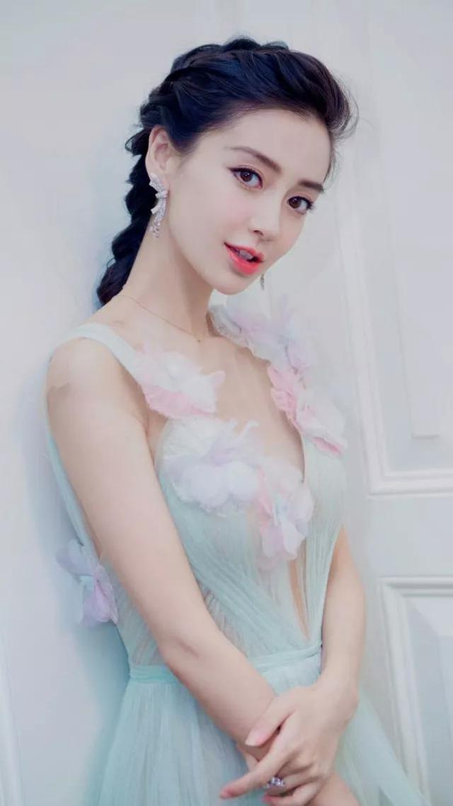 新鮮出爐的十大美女排名,第二名充滿異域風情,你認同嗎?