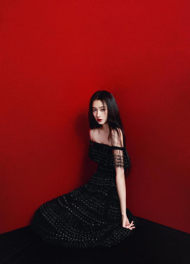八位美女寫真，風姿綽約小天仙，驚鴻一瞥清流溪，有你喜歡的嗎？