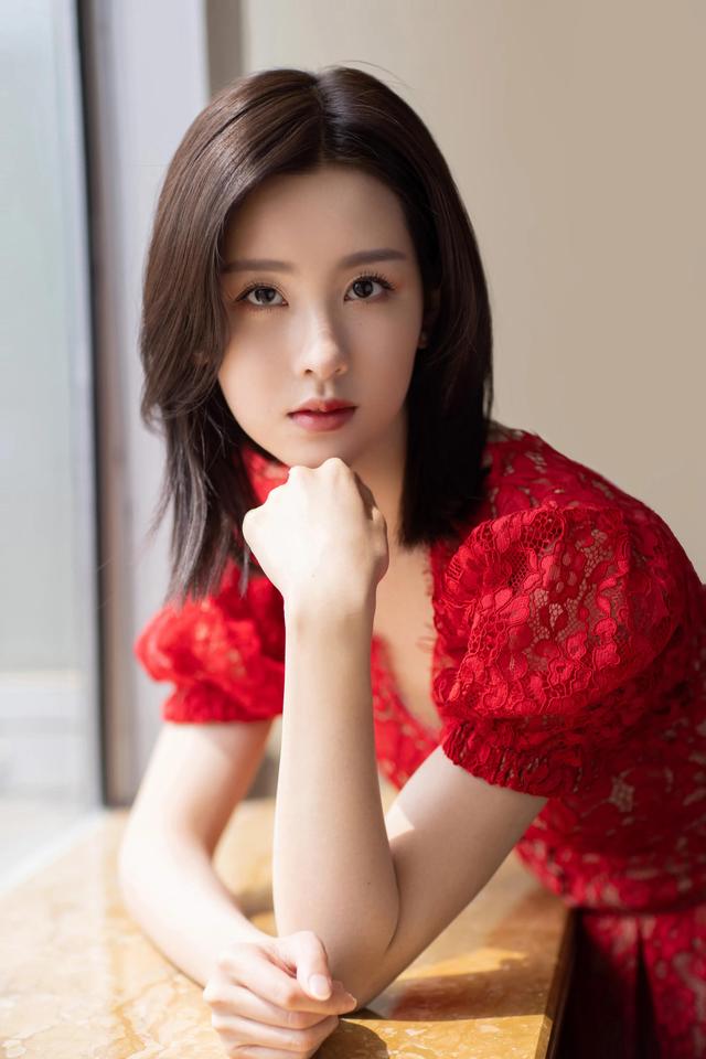 五位女星養(yǎng)眼美圖欣賞，個個美若天仙，你最喜歡誰呢？