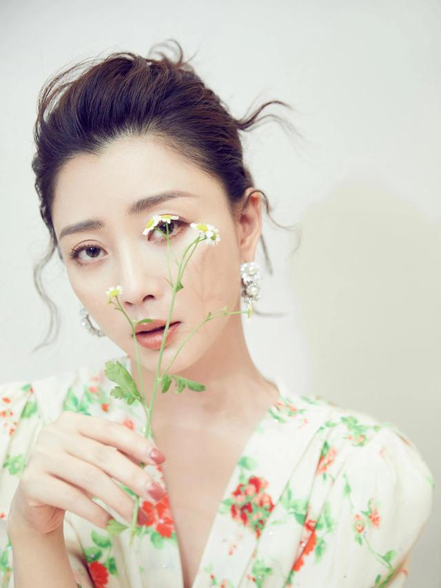 五位女星養(yǎng)眼美圖欣賞，個個美若天仙，你最喜歡誰呢？