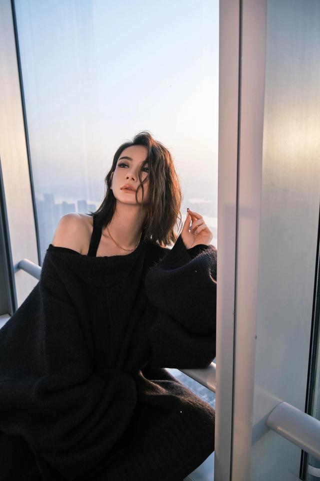 八位美女寫真，風姿綽約小天仙，驚鴻一瞥清流溪，有你喜歡的嗎？