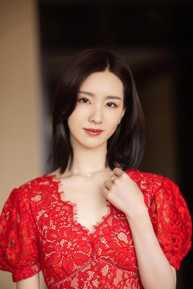 五位女星養(yǎng)眼美圖欣賞，個個美若天仙，你最喜歡誰呢？