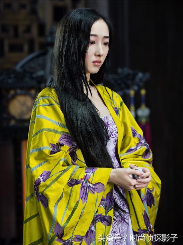 古裝黃裙美人，楊冪最貴氣、娜扎最可人、蔣夢(mèng)婕美的讓人心醉