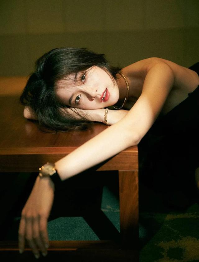 八位美女寫真，風姿綽約小天仙，驚鴻一瞥清流溪，有你喜歡的嗎？