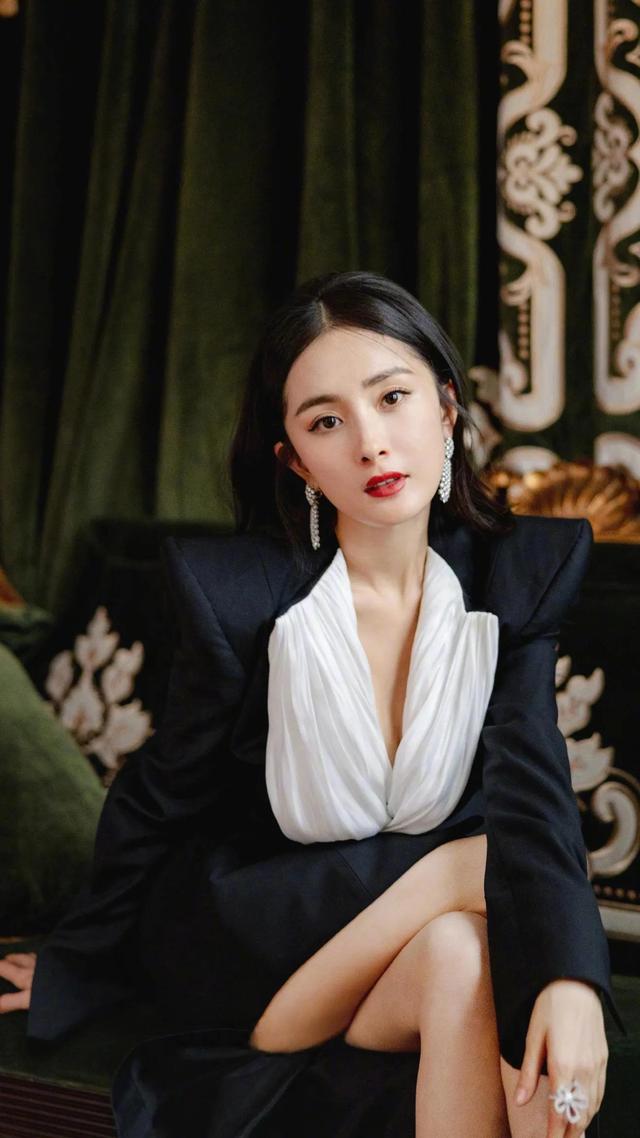 八位美女寫真，風姿綽約小天仙，驚鴻一瞥清流溪，有你喜歡的嗎？