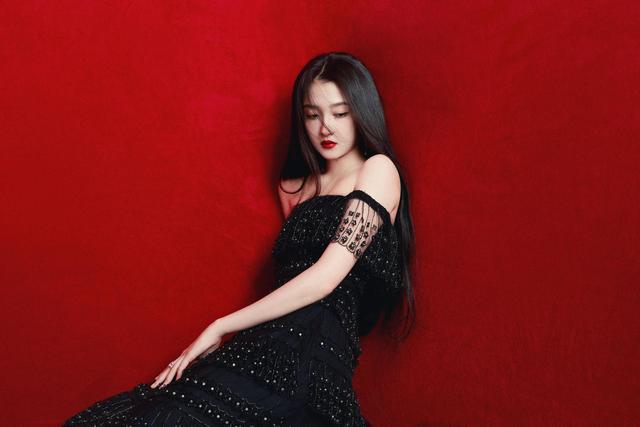 八位美女寫真，風姿綽約小天仙，驚鴻一瞥清流溪，有你喜歡的嗎？