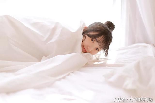 極品美女酥胸性感撩人寫真