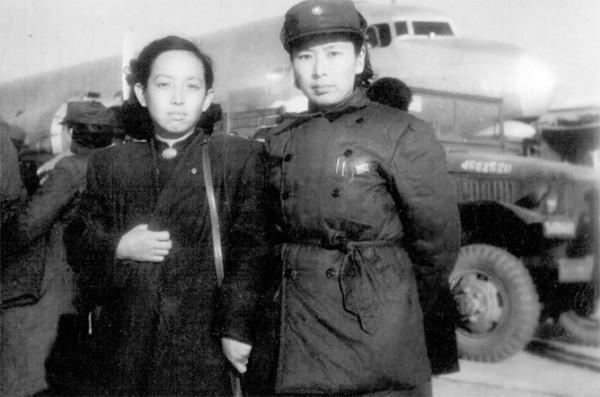 黃埔軍校最美女兵,給兩位正國級當過秘書,丈夫也是正國級
