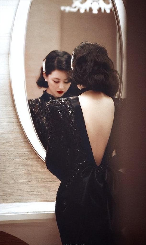 身材火辣、美如少女,這10位生過娃的中年女星性感起來太迷人