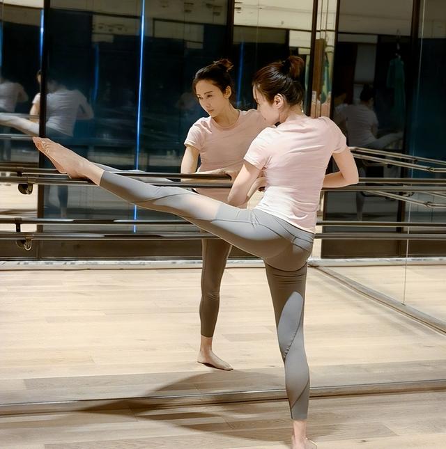身材火辣、美如少女,這10位生過娃的中年女星性感起來太迷人
