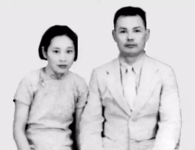 黃埔軍校最美女兵,給兩位正國級當過秘書,丈夫也是正國級