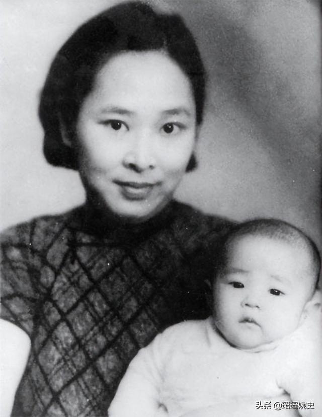 黃埔軍校最美女兵,給兩位正國級當過秘書,丈夫也是正國級