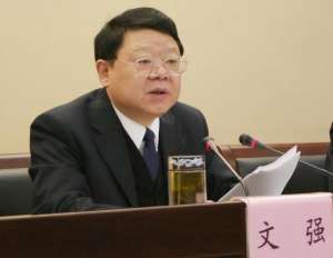 文強玩過的女星(“打黑局長”文強：霸占警花，玩弄女星，被捕時家中發現2000萬)