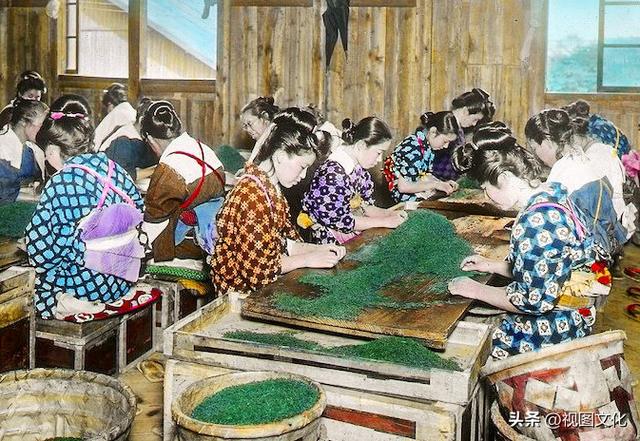 18張圖片觀天下:日本女生搓上身磨練軍國女性,意氣風發的鐵娘子