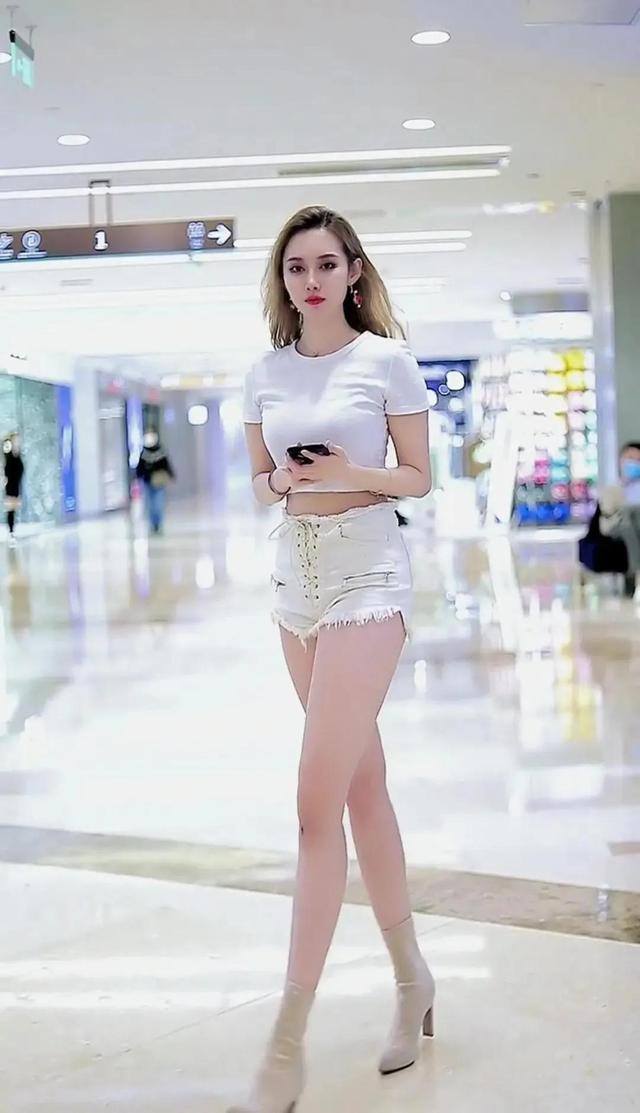 美顏效果中的美女世界