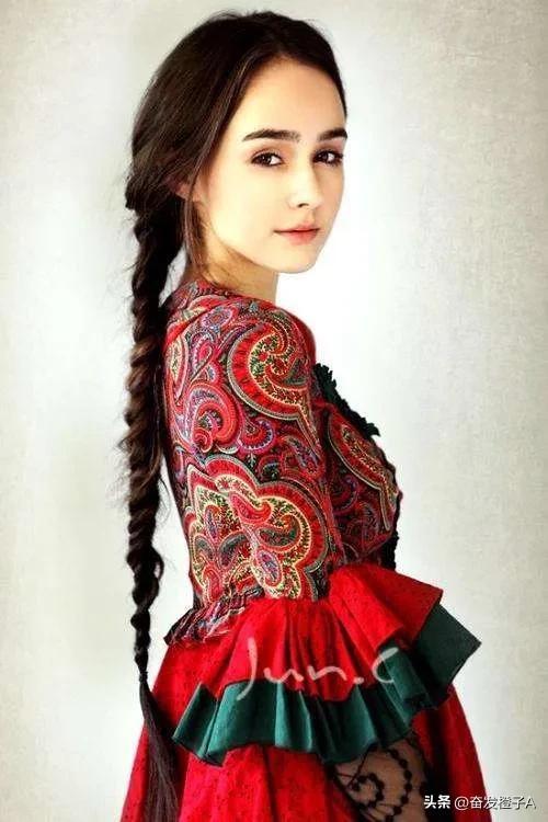 神秘的巴西模特德博拉·席爾瓦,天使面孔魔鬼身材,美得讓人窒息