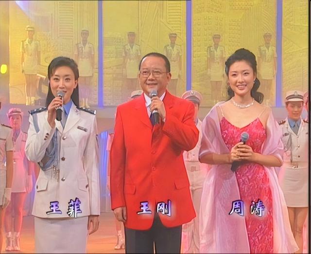 女警花與鄭少東,陳紹基,朱影等高官有染,情夫全是警界大佬。