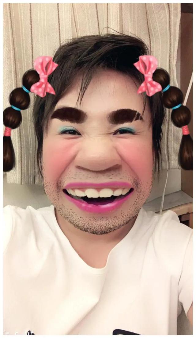 美顏效果中的美女世界