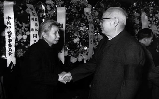 唯一敢頂撞毛主席,叫“老毛”的女人