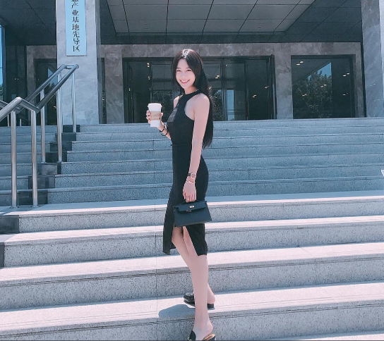 亞洲第一美女克拉拉宣布結婚,曾經在活動現場側漏巨乳!