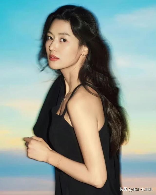 全智賢,優雅知性的氣質美女,靚麗唯美的外形,太漂亮啦