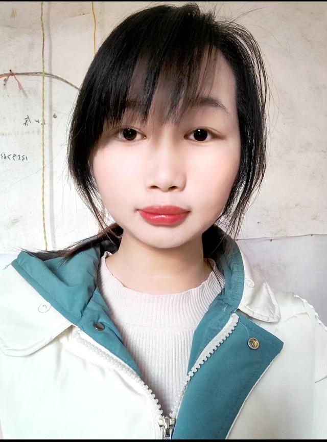 湖北一美女終圓教師夢,誰知肚子疼后悲劇發生,媽媽崩潰痛哭流涕