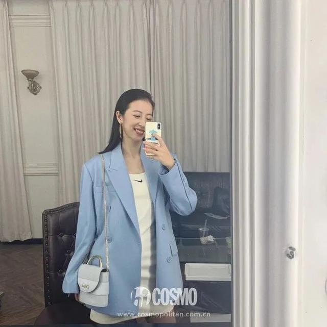 穿細(xì)吊帶的女孩,迷人都不著痕跡
