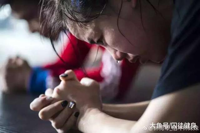 “籠子里的林妹妹”溫州格斗女孩被評為世界上最能打的女人之一