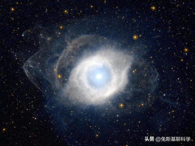 為什么天狼星比織女星更亮？天狼星和織女星互換位置會發生什么？