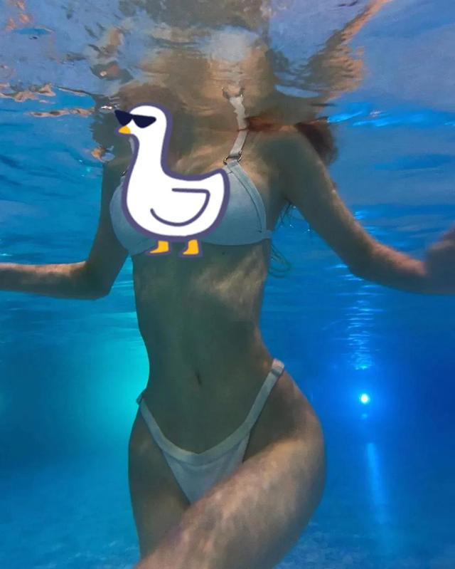 禁止舔屏！俄羅斯美女網紅水下寫真！這身材真是要命