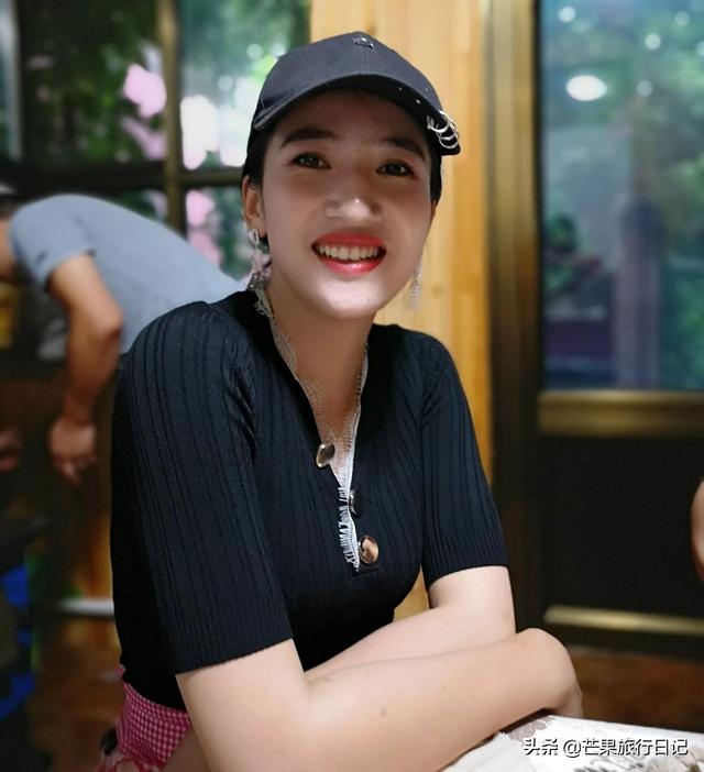 新疆旅游,到回族美女家做客,眼界大開,簡直是女人夢想的天堂