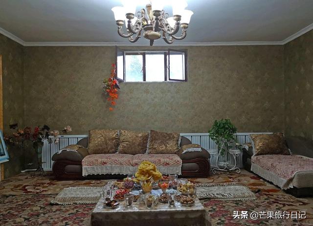 新疆旅游,到回族美女家做客,眼界大開,簡直是女人夢想的天堂