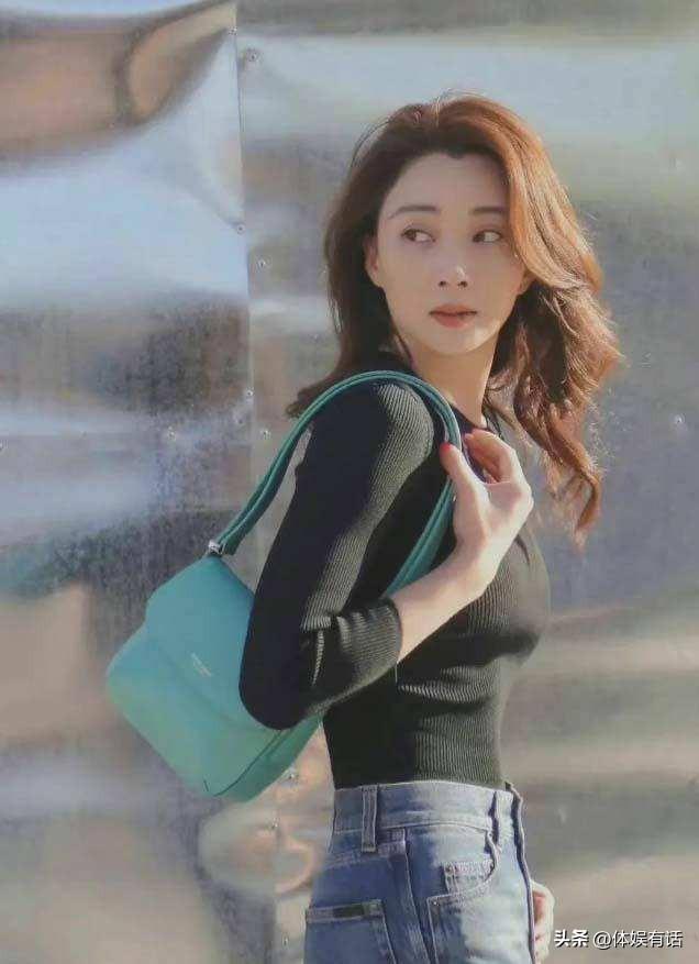 許晴的臀、舒淇的唇、李小冉的胸,這些中年女星性感起來能迷死人
