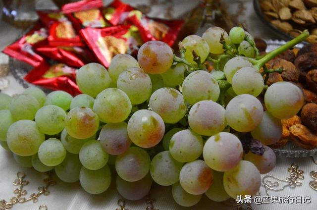 新疆旅游,到回族美女家做客,眼界大開,簡直是女人夢想的天堂