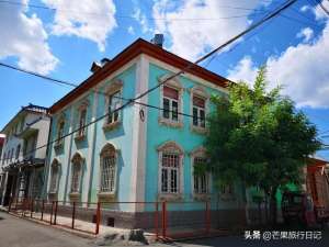 回族美女(新疆旅游，到回族美女家做客，眼界大開，簡直是女人夢想的天堂)