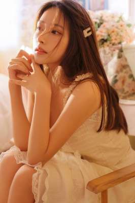 清純美女(清涼美女夏季美女美女寫真清純美女)