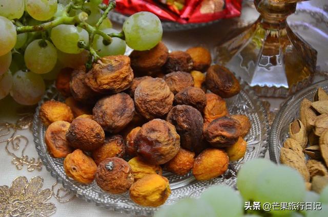 新疆旅游,到回族美女家做客,眼界大開,簡直是女人夢想的天堂