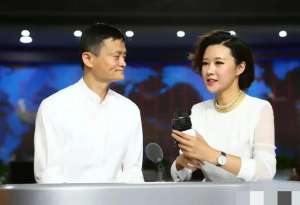 美女狩獵(狩獵大佬，電視臺美女主持人操守何在？)