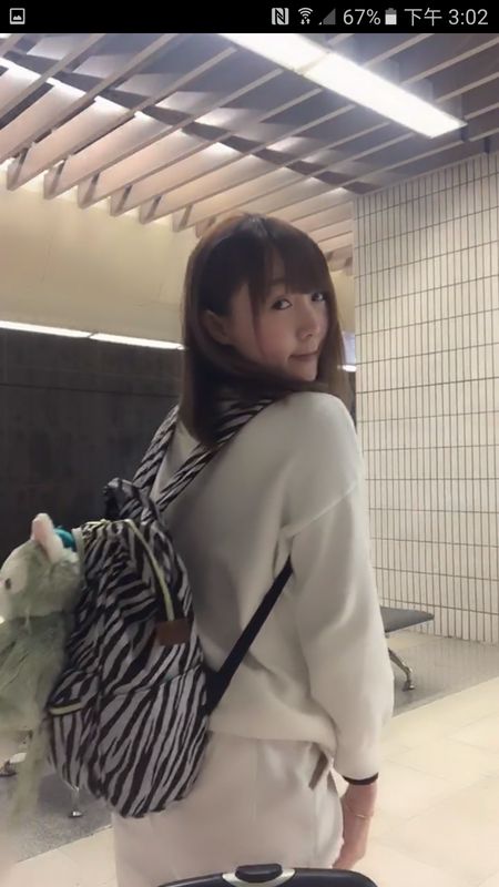 棒球場上的啦啦隊正妹尤咪Yumi
