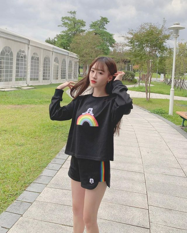陳0雙電眼與纖細美腿讓人迷戀
