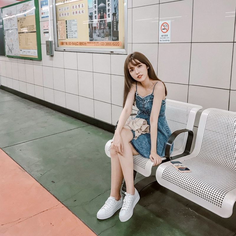 極致頂規身材讓人喜愛...超甜笑容看了秒淪陷GINAHELLO