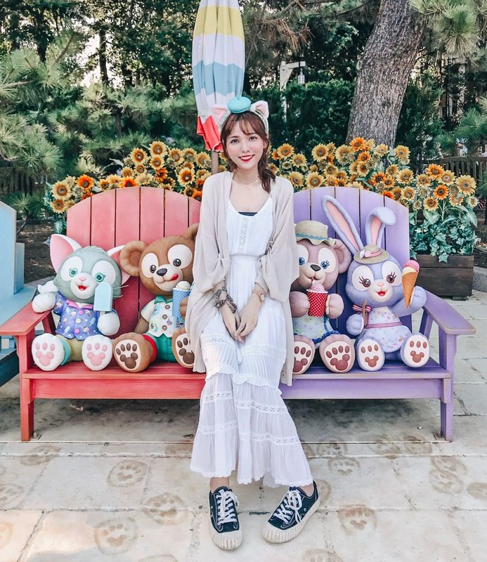 極致頂規身材讓人喜愛...超甜笑容看了秒淪陷GINAHELLO