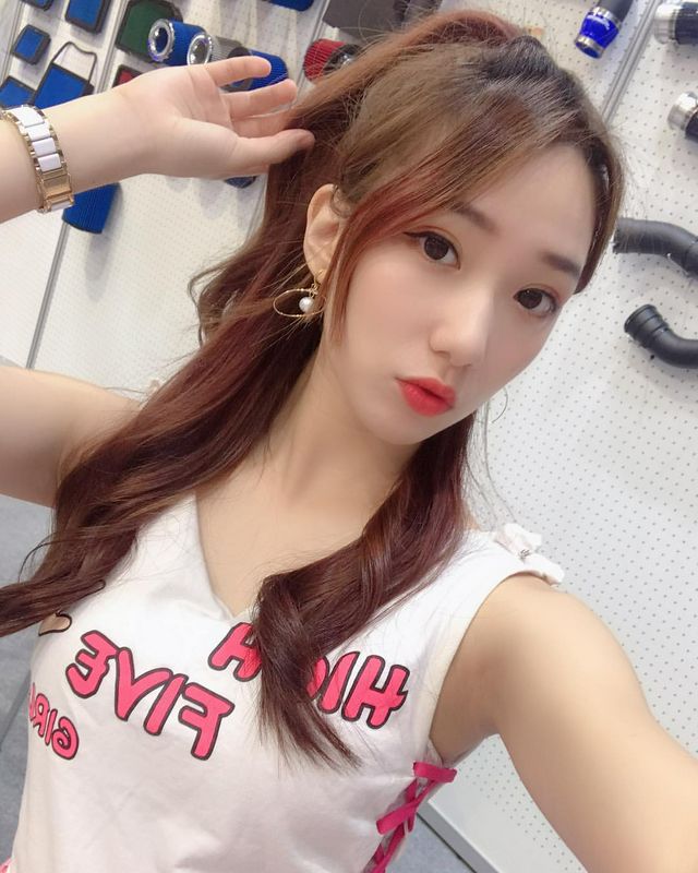 清新正妹林檸檬居然是愛搞怪女孩