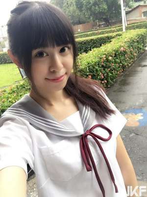 水瓶女Rami瑞咪超可愛水手服萌翻網友