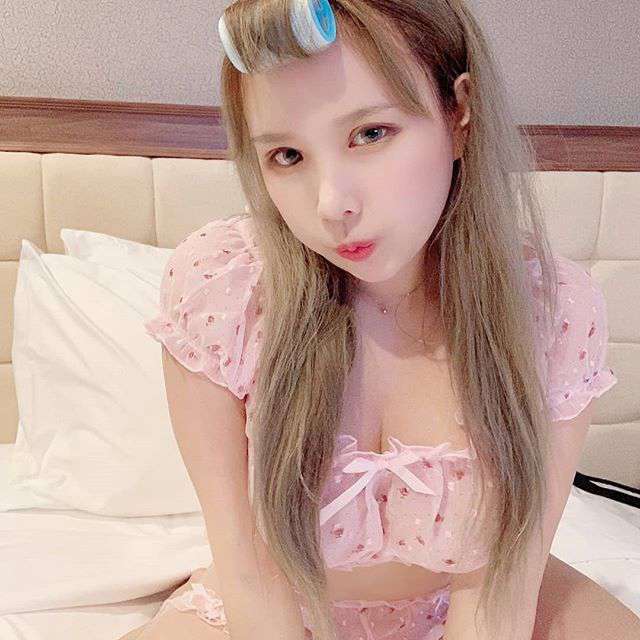 【圖文】我的美女室友,不但身材好,叫起來更讓人酥麻