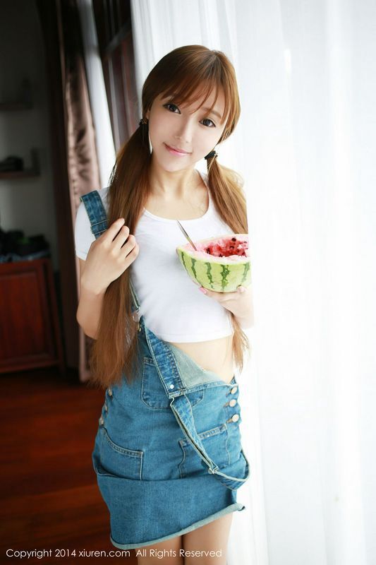 【圖文】絕色美人妻吮吸著我的陽(yáng)具