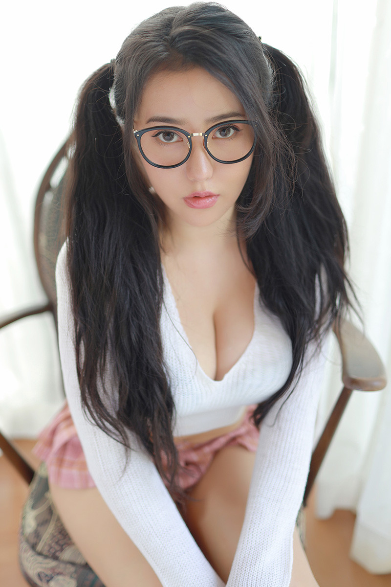 性感爆乳小蘿莉