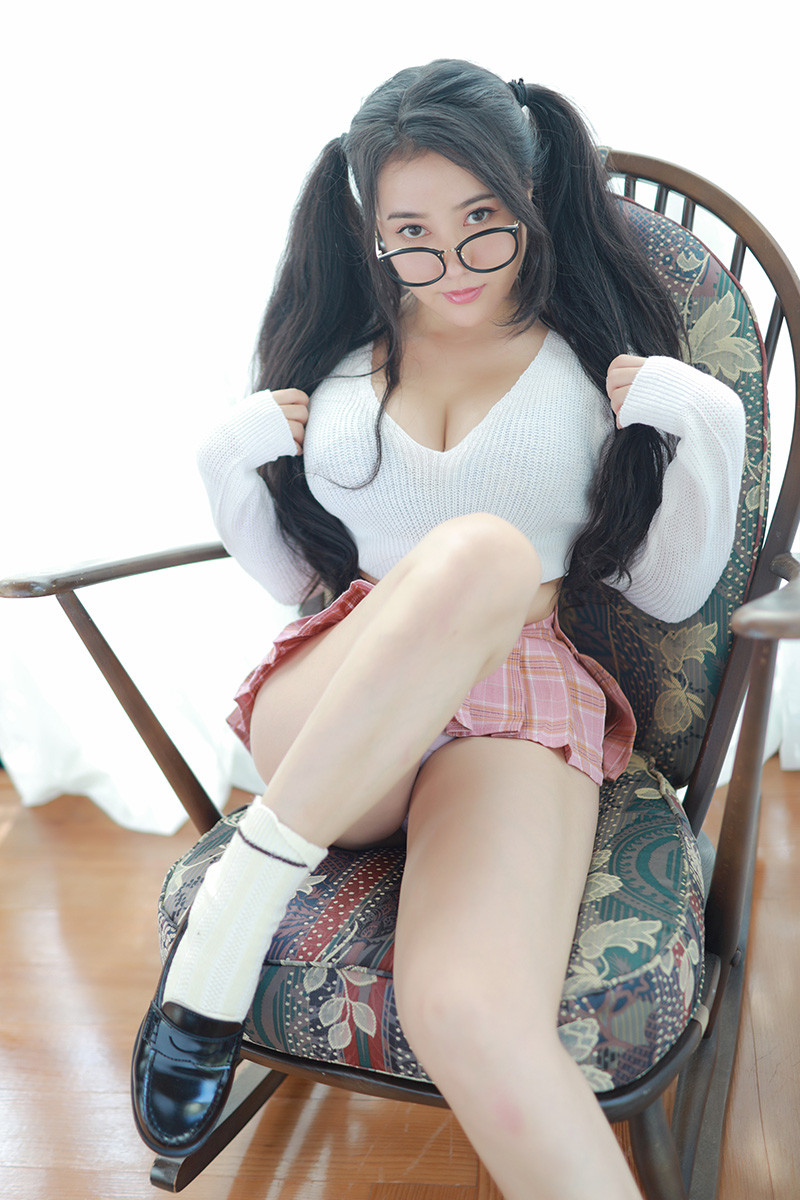 性感爆乳小蘿莉