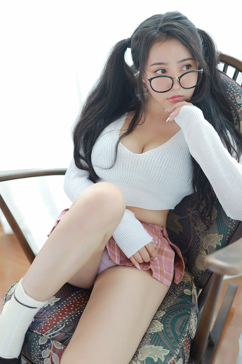 性感爆乳小蘿莉